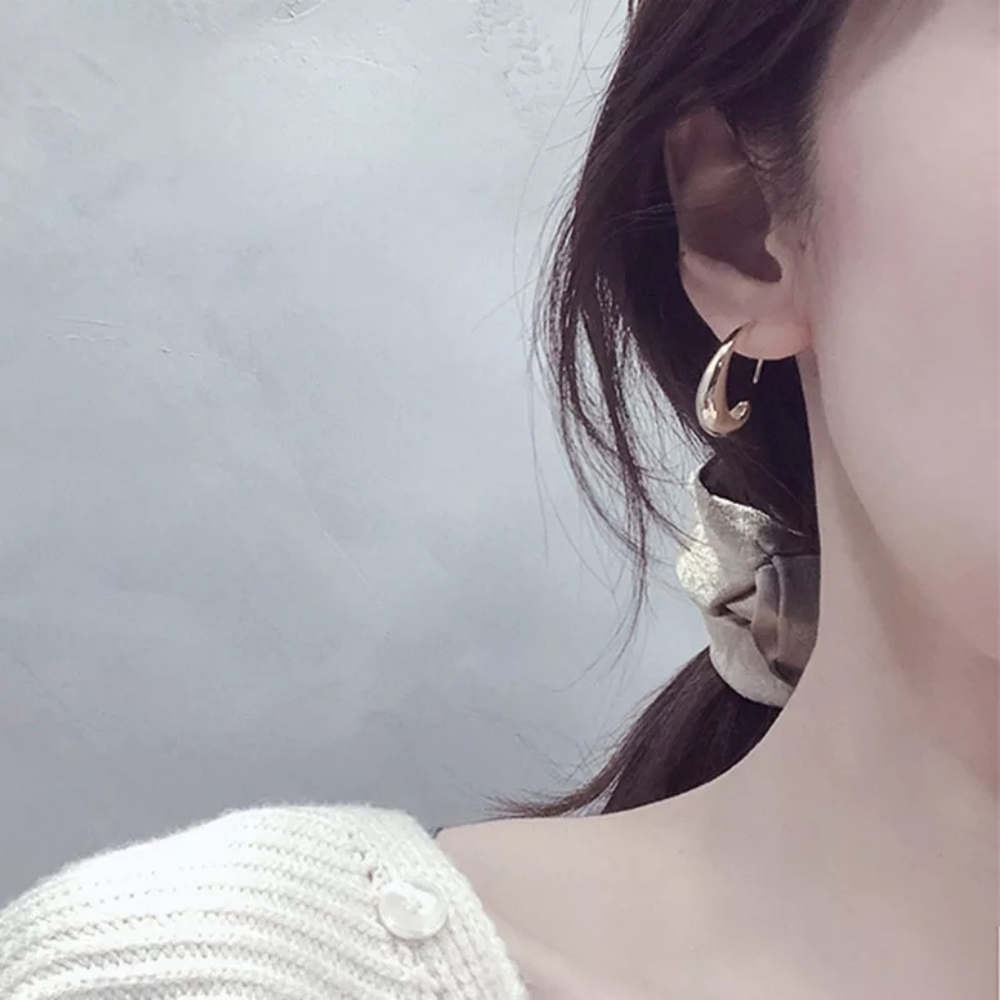 💎✨ Metal Drop Earrings - Picture 5 of 8